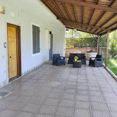 דירה Nonna Nella's House *