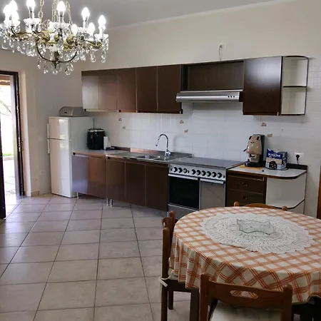דירה Nonna Nella's House